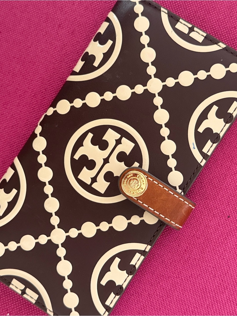 Tory Burch Brown & Cream Logo Folio Phone Case with Leather Snap